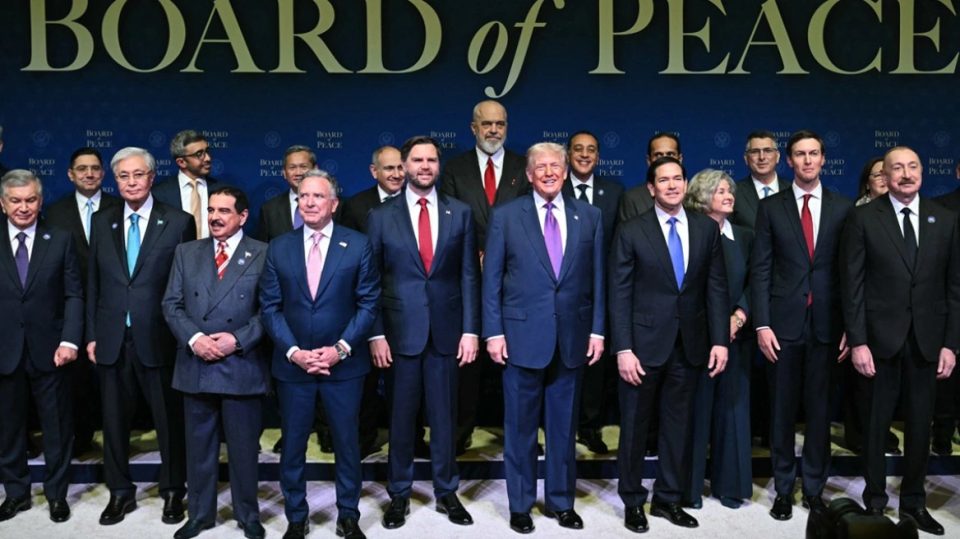 thene-nga-trump-nen-delir:-shqiperia-e-kosova,-me-trupa-ne-gaza!