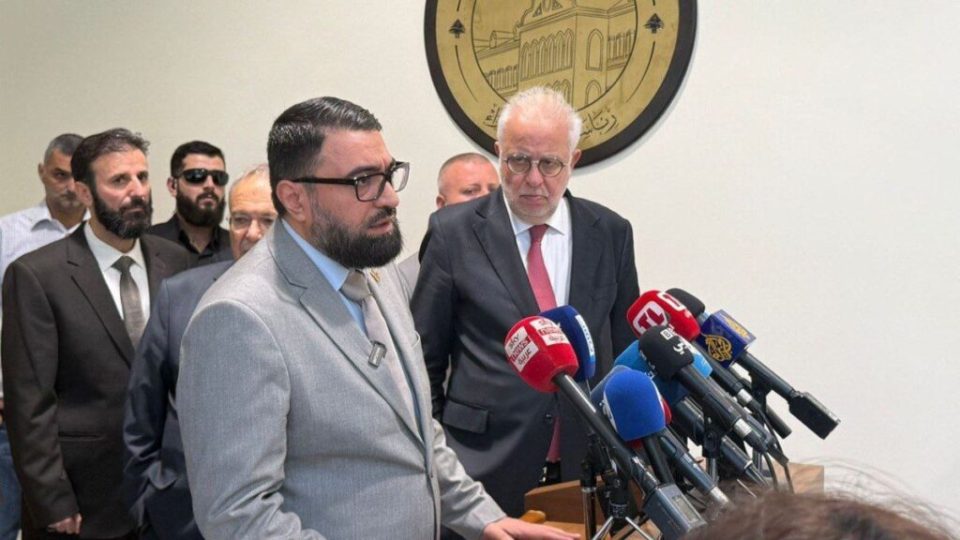 siria-kerkon-dorezimin-e-bashar-al-assadit-dhe-bashkepunetoreve-te-tij