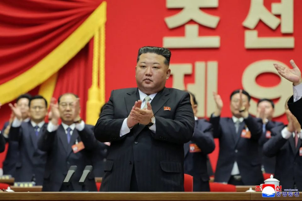 kim-jong-un-rizgjidhet-sekretar-i-pergjithshem-i-partise-ne-korene-e-veriut