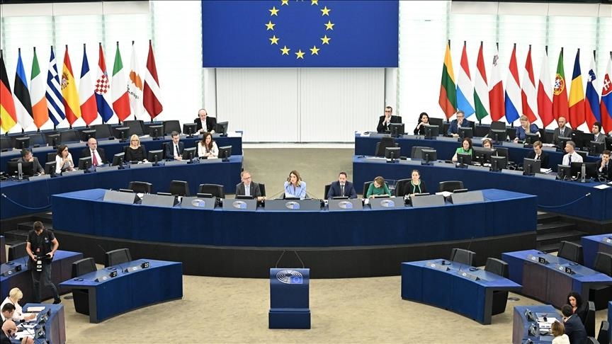 parlamenti-evropian-pezullon-miratimin-e-marreveshjes-tregtare-me-shba-ne-pas-vendimit-te-trump-per-tarifat