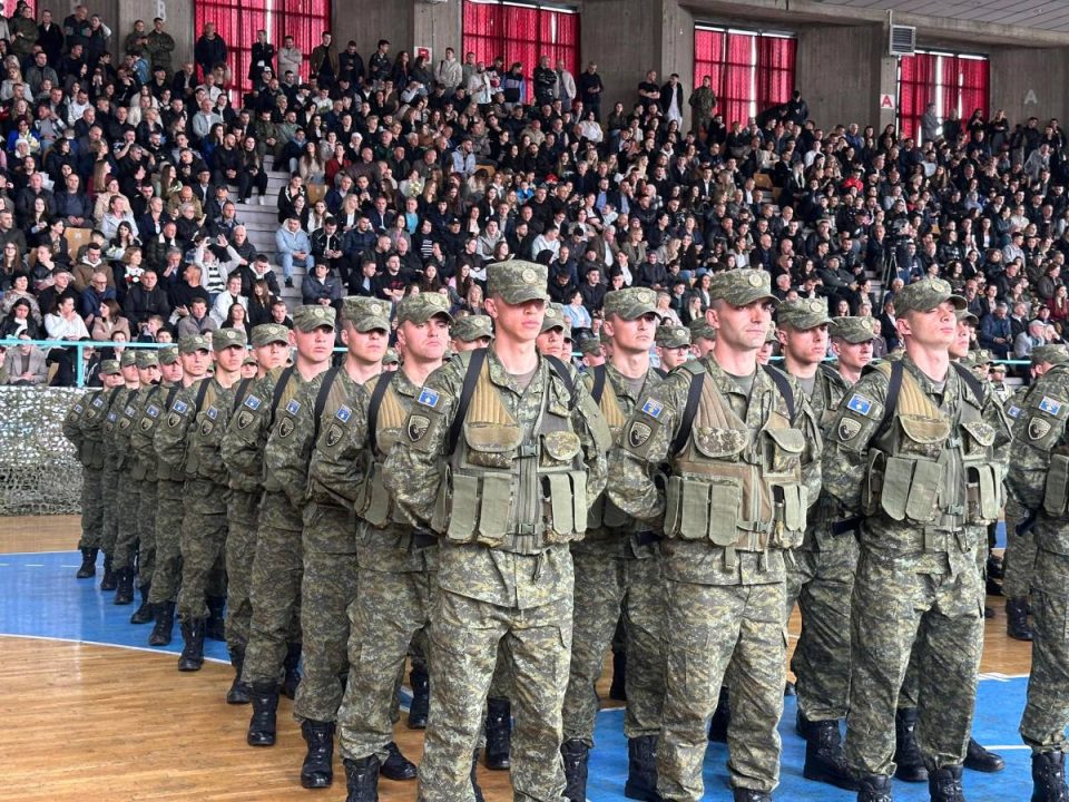 hapet-konkursi-per-ushtare-te-rinj-ne-fsk,-aplikimet-nga-2-marsi