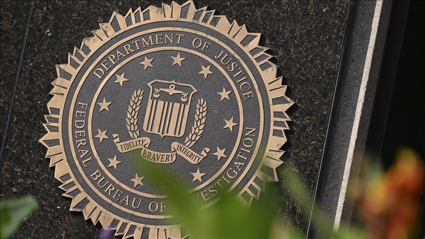 fbi-shkarkon-10-punonjes-te-lidhur-me-hetimin-e-dokumenteve-te-klasifikuara-te-trumpit