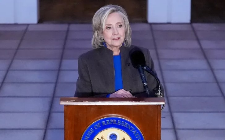 hillary-clinton:-jam-100%-e-sigurt-se-bashkeshorti-im-nuk-dinte-asgje-per-krimet-e-epstein