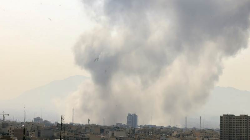 media-izraelite:-pretendohet-vrasja-e-khameneit-dhe-pezeshkianit-ne-nje-sulm-ajror