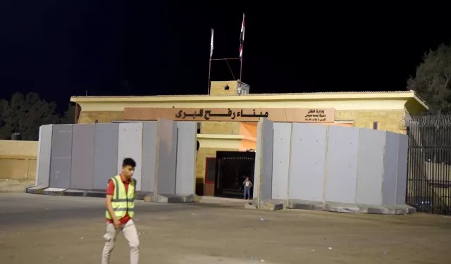 izraeli-mbyll-pikat-kufitare-me-gazen,-perfshire-rafahun