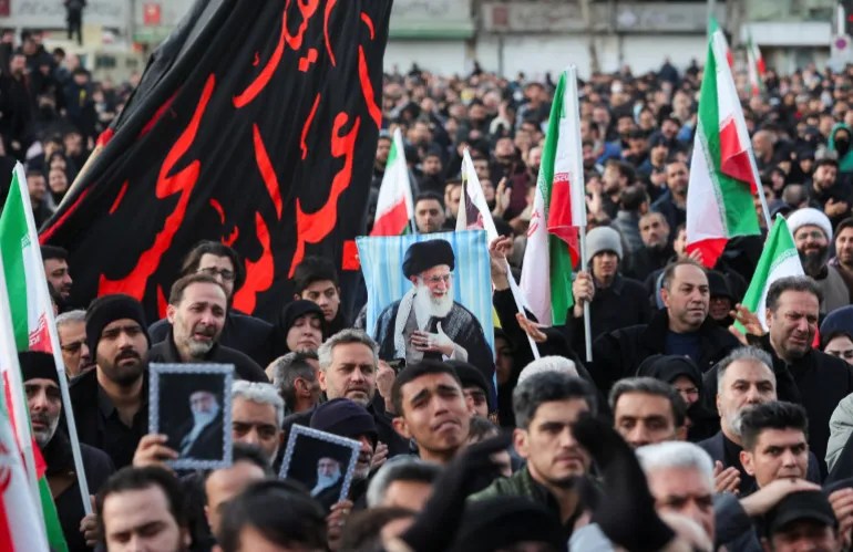 irani-shpall-40-dite-zie-kombetare-pas-vrasjes-se-khameneit