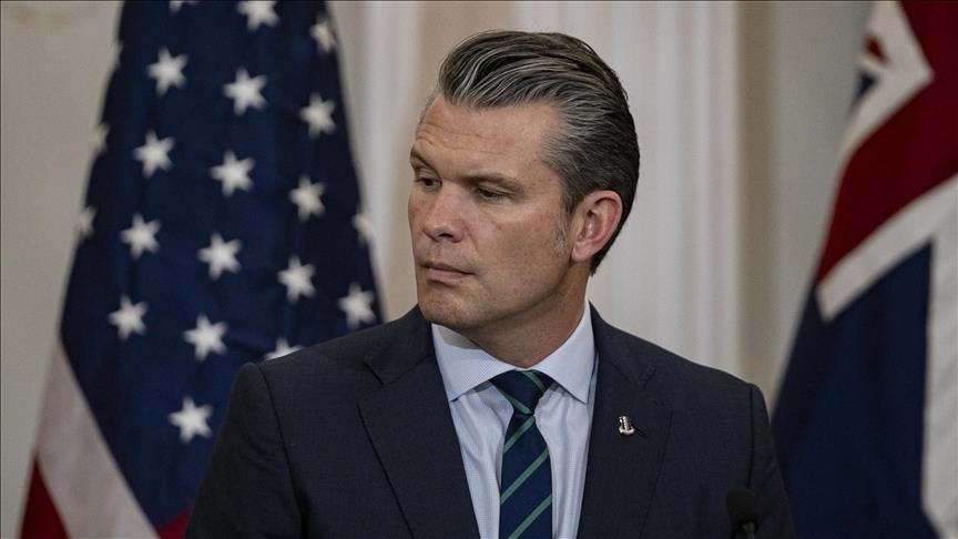 shefi-i-pentagonit-thote-se-nuk-ka-“lufte-per-ndryshim-regjimi”-ne-iran,-ndersa-sulmet-amerikane-vazhdojne