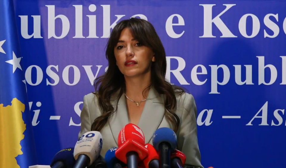 zgjedhja-e-presidentit-ne-kosove/-albulena-haxhiu:-nuk-mund-te-kete-seance-nese-nuk-ka-dy-kandidate!