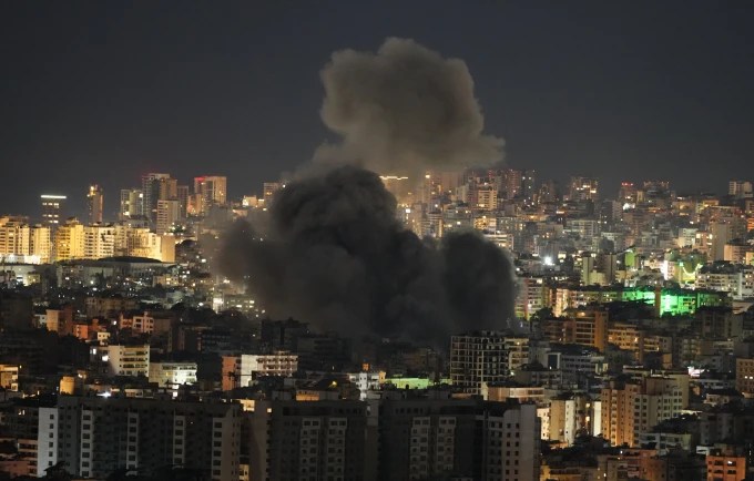 izraeli-dhe-irani-kryejne-sulme-te-reja,-senati-amerikan-mbeshtet-trumpin-ne-lufte