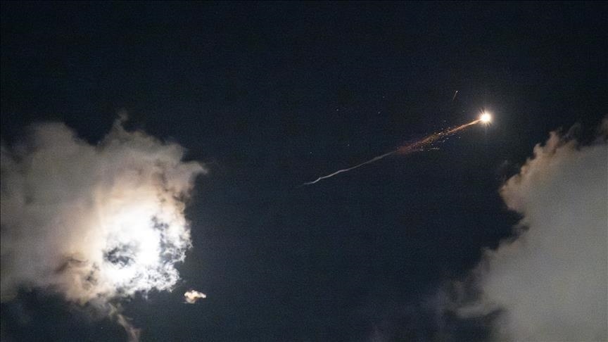 emiratet-e-bashkuara-arabe-kapin-6-raketa-balistike-dhe-125-drone-nga-irani