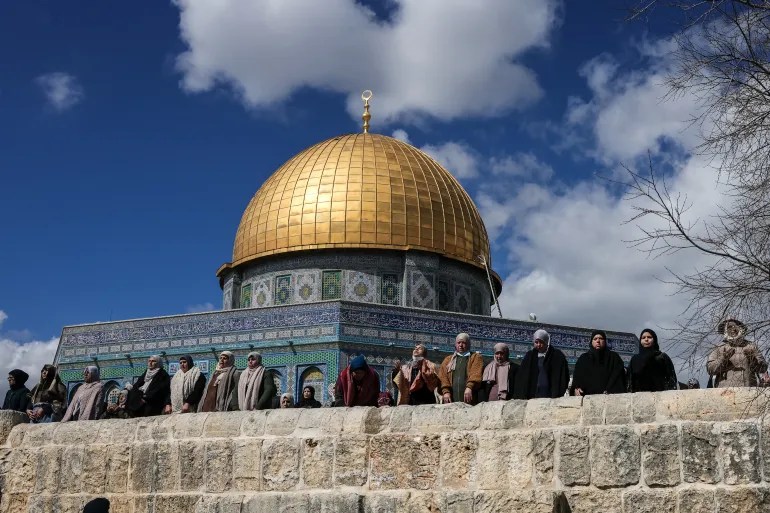 izraeli-anulon-namazin-e-xhumase-ne-xhamine-al-aksa-per-shkak-te-konfliktit-me-iranin