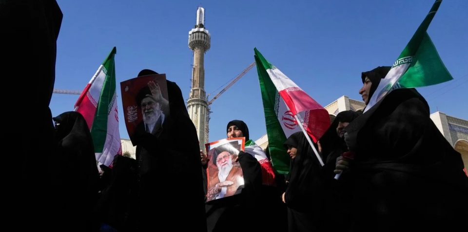 tre-skenaret-e-mundshem-per-fundin-e-luftes-ne-iran:-optimisti,-realisti-dhe-“i-erreti”