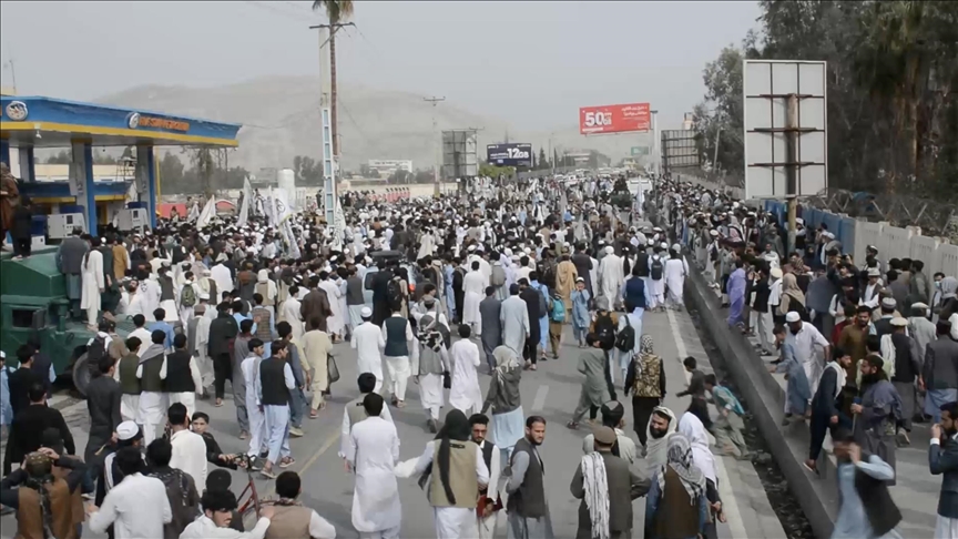 mijera-njerez-protestojne-ne-nangarhar-te-afganistanit-pas-sulmeve-ajrore-pakistaneze