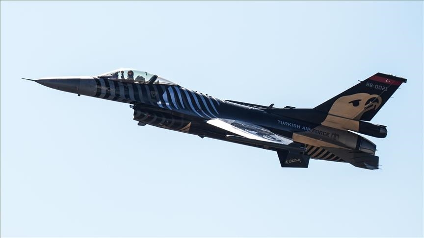 turqia-po-shqyrton-vendosjen-e-avioneve-luftarake-f-16-ne-qipron-veriore