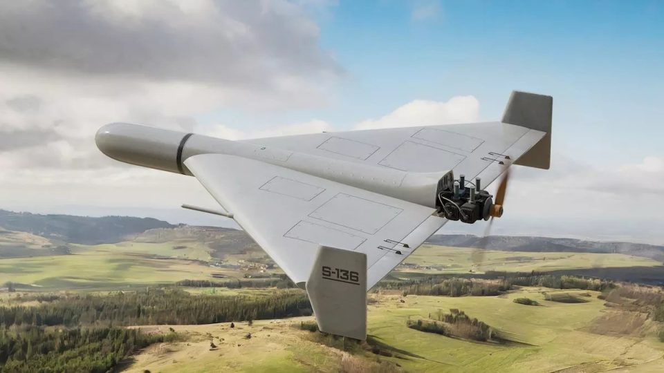 “ushtria”-e-iranit-me-drone-kamikaze-te-lire