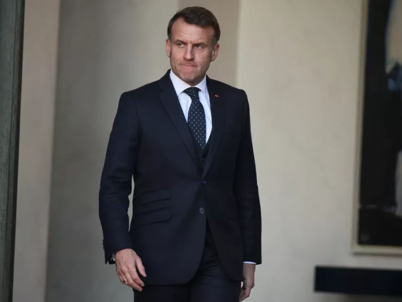 macron-thirrje-iranit:-nderpritni-menjehere-sulmet-dhe-hapni-ngushticen-e-hormuzit