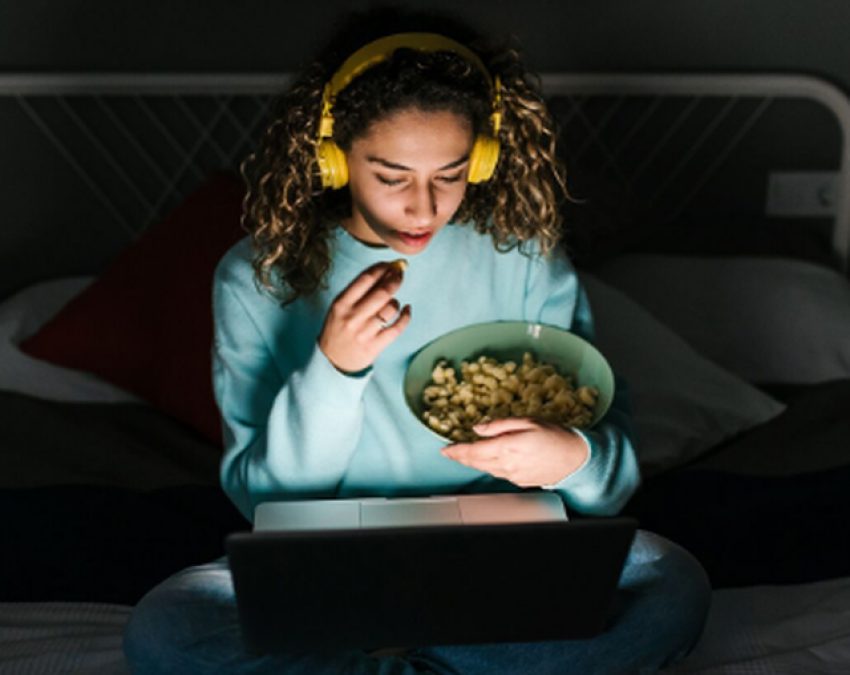 keni-probleme-me-gjumin?-ja-pse-ora-e-darkes-mund-te-jete-celesi-i-nje-gjumi-me-cilesor