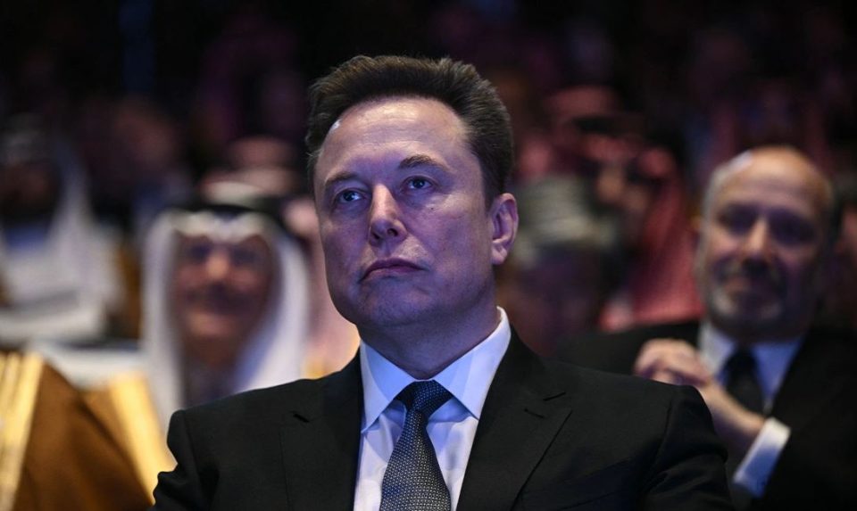 elon-musk-perseri-njeriu-me-i-pasur-ne-bote-sipas-“forbes”,-kush-jane-2-te-tjeret-e-podiumit!-planetit-i-shtohen-edhe-400-miliardere