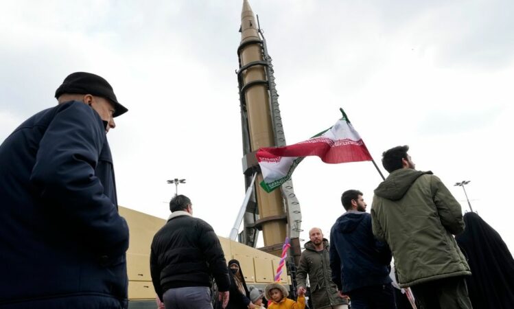 irani-kercenon-qytetaret:-nese-dilni-ne-rruge-me-kerkesen-e-armikut,-do-t’ju-bejme-ate-qe-iu-kemi-bere-atyre!