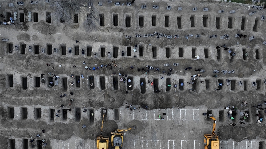 mbahet-funerali-per-femijet-e-vrare-ne-sulmin-ndaj-shkolles-se-vajzave-ne-iran