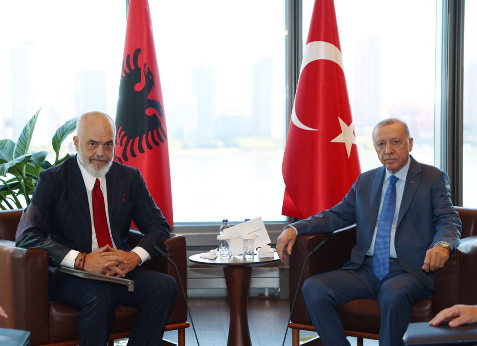c’hall-po-e-detyron-ramen-te-sulmoje-erdoganin-dhe-turqine?