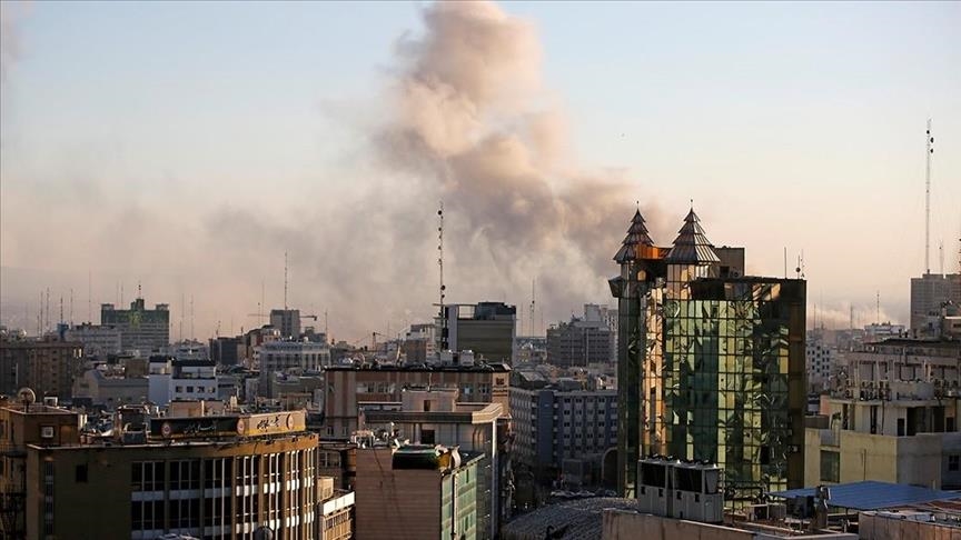 irani:-fqinjet-qe-strehojne-forca-amerikane-dhe-mundesojne-sulme-duhet-te-sqarojne-qendrimin-e-tyre