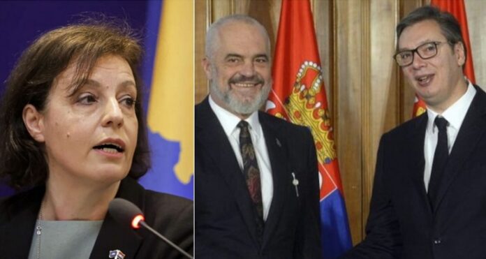 “qytetaret-e-kosoves-s’kane-per-ta-falur”,-gervalla-kritikon-ramen-per-editorialin-me-vucic:-s’ka-rruge-drejt-serbise-pa-kaluar-nga-prishtina