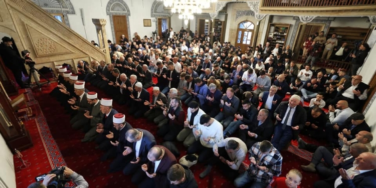 manifestimi-qendror-per-festen-e-fiter-bajramit-do-te-mbahet-ne-xhamine-e-madhe-ne-prishtine