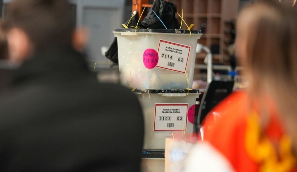 te-dyshuar-per-manipulim-te-votave-te-zgjedhjeve-te-dhjetorit-ne-shtime,-ngrihet-aktakuze-ndaj-pese-personave