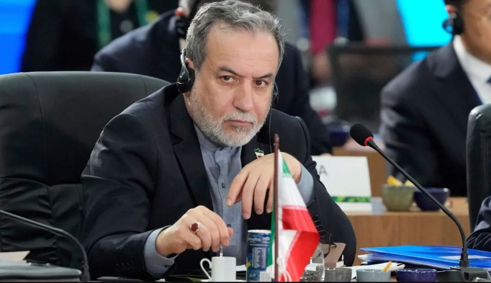 “kjo-eshte-lufta-e-amerikes”-ministri-i-jashtem-iranian:-pershkallezimi,-i-pashmangshem