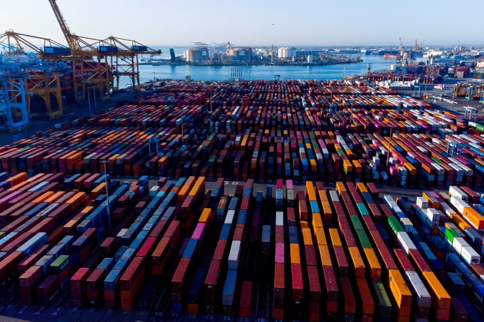 komiteti-i-tregtise-i-be-se-i-jep-driten-jeshile-marreveshjes-per-te-eliminuar-tarifat-mbi-importet-amerikane