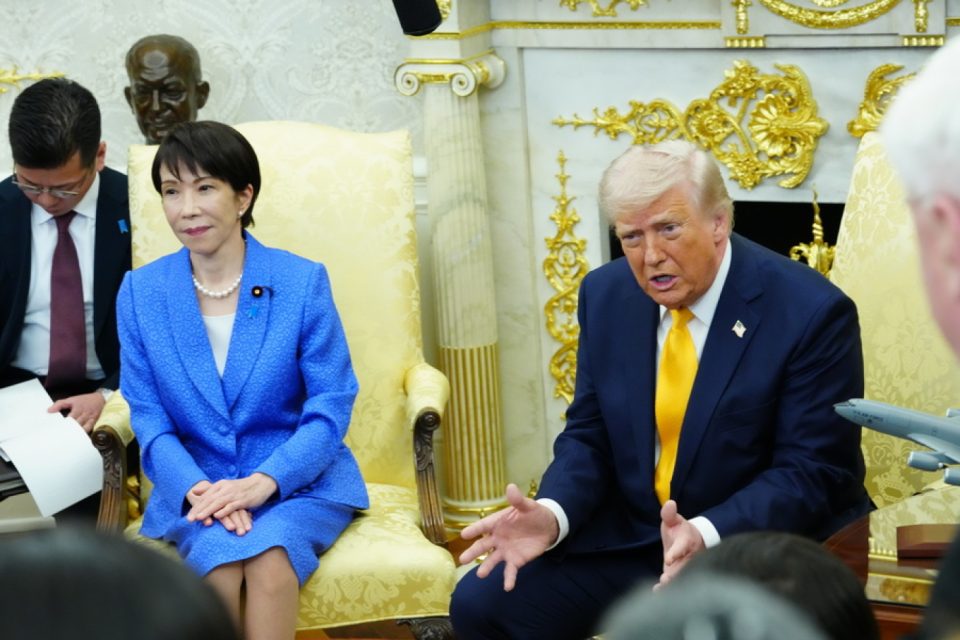 trump-rikujton-pearl-harbor-in-perballe-kryeministres-takaichi,-moment-i-sikletshem-ne-shtepine-e-bardhe:-kush-di-me-mire-se-japonia-per-surprizat