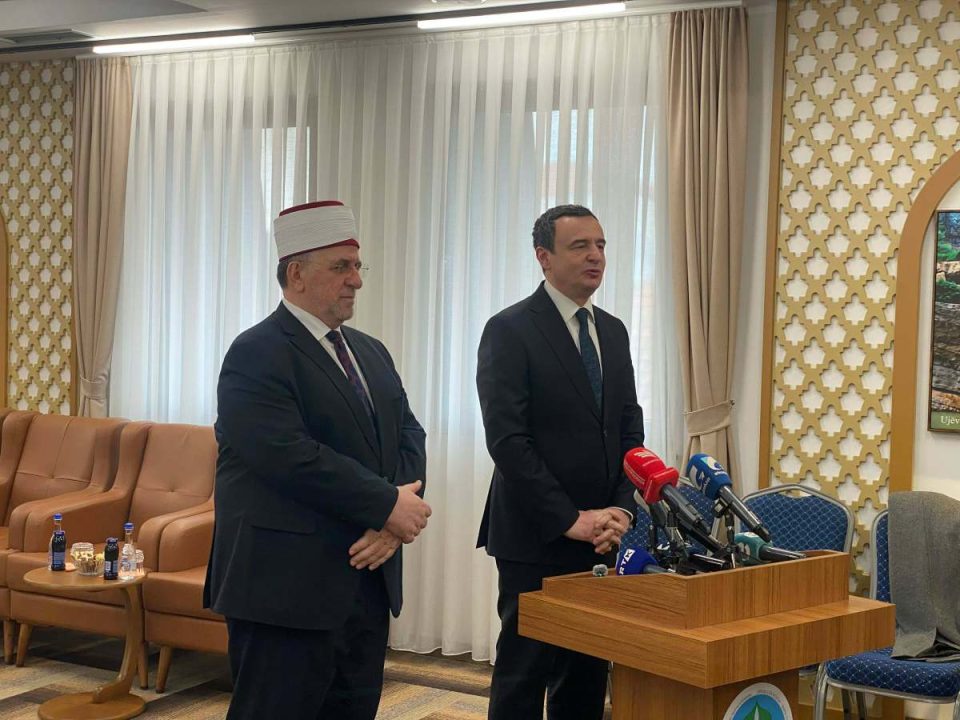 kurti:-urime-bajrami,-vlerat-e-solidaritetit-dhe-paqes-te-bashkojne-te-gjithe