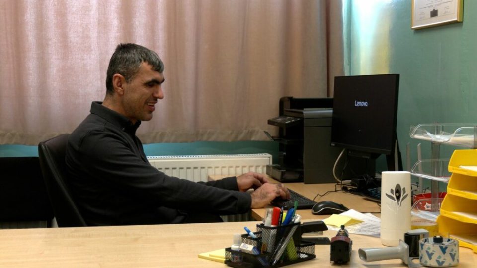 pertej-sfidave-e-barrierave,-suksesi-i-psikologut-betim-bregovina