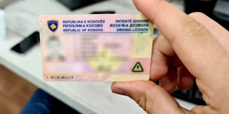 arrestohen-kater-te-dyshuar-per-dallavere-me-patente-shofere