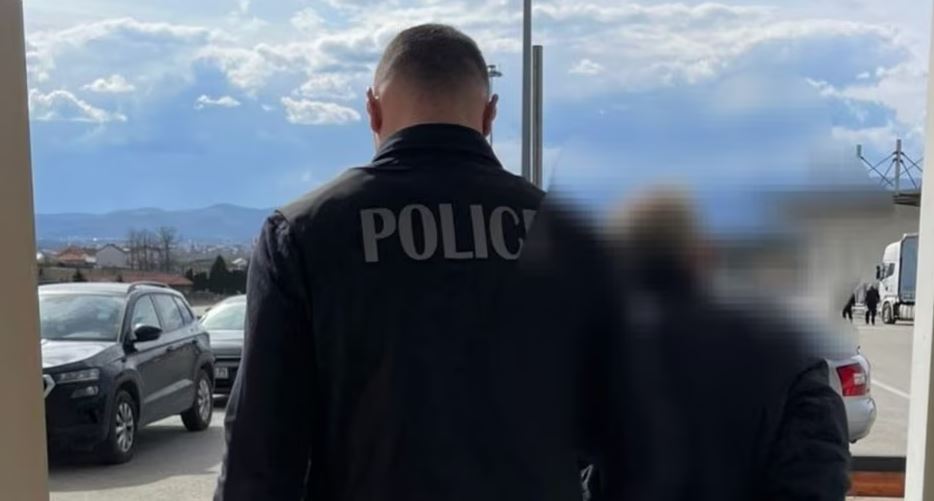 akuzohet-per-krime-lufte-ne-prishtine-ne-vitin-1999,-kosova-arreston-ish-pjesetarin-e-forcave-serbe