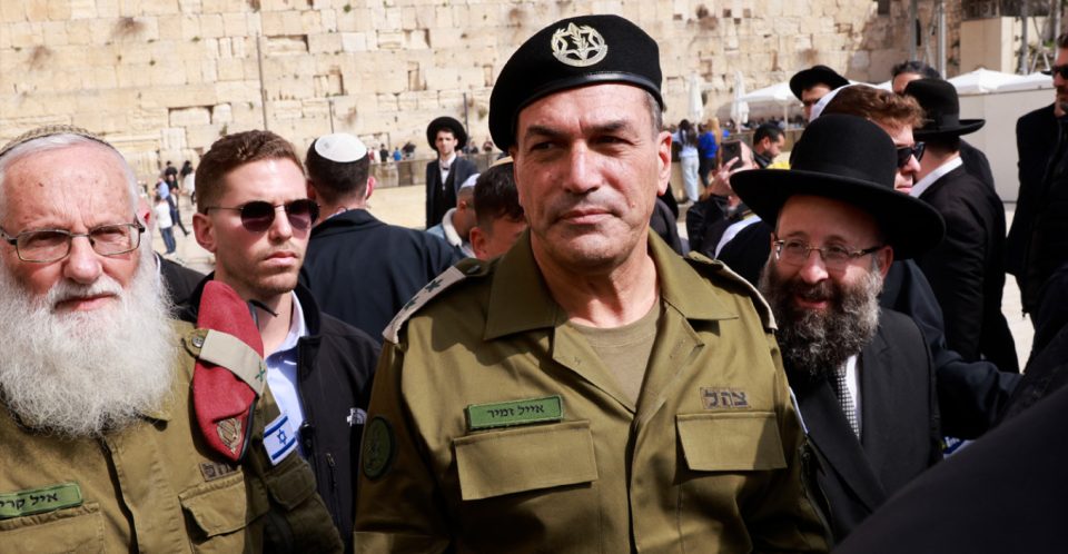 shefi-i-shtabit-te-izraelit-paralajmeron:-ushtria-rrezikon-te-shembet-per-shkak-te-mungeses-se-personelit-dhe-sfidave-operacionale