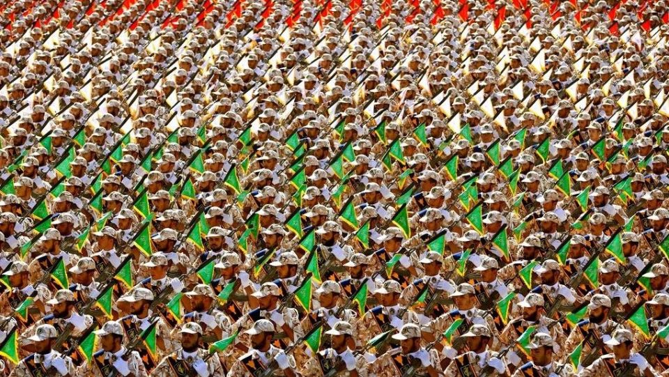 mbi-1-milion-luftetare-iraniane-gati-per-perballje-me-shba-te,-teherani:-cdo-nderhyrje-tokesore,-do-ishte-cmenduri