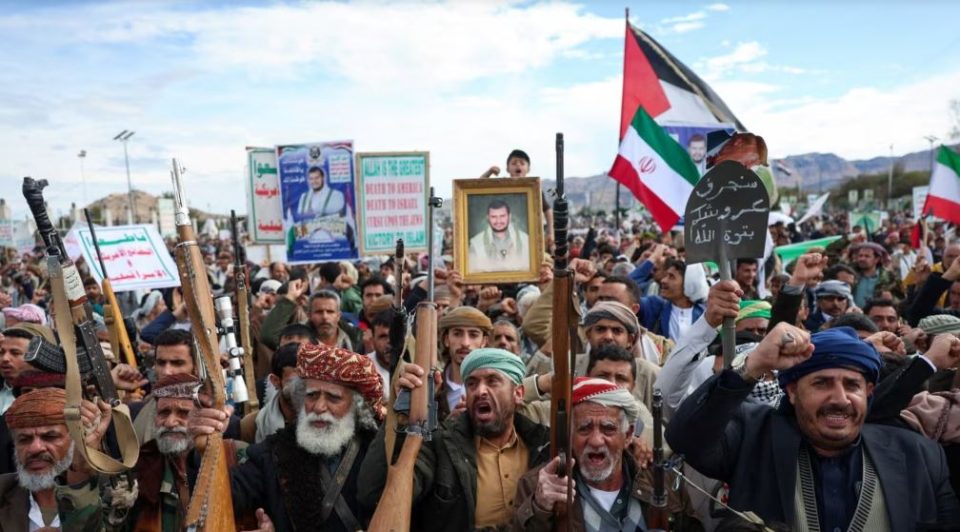 perfshirja-e-hutheve-ne-luften-ne-iran-rrit-shqetesimet-per-krize-te-dyfishte!