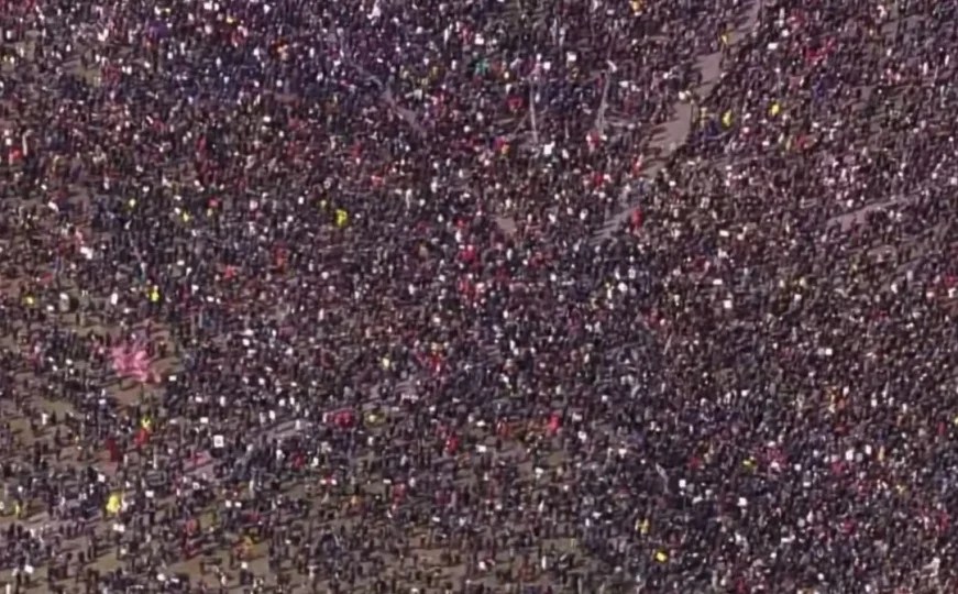 ironia:-pritej-te-ndodhte-ne-iran,-por-po-ndodh-ne-amerike-…