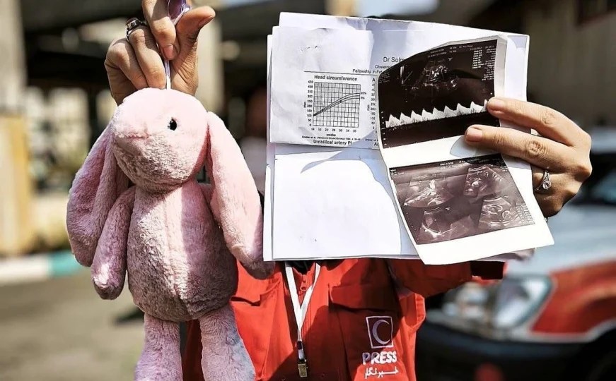 kur-trupi-i-nje-gruaje-shtatzene-u-nxorr-nga-rrenojat-ne-teheran…