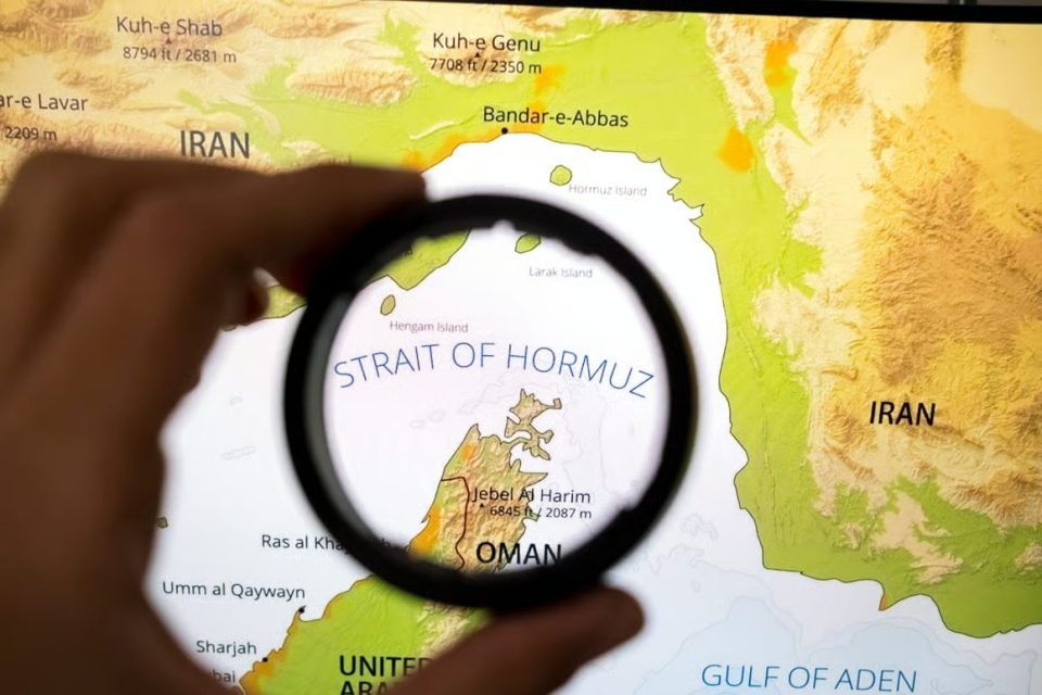 irani-i-pergjigjet-trump-it:-ja-kur-do-hapet-ngushtica-e-hormuzit…