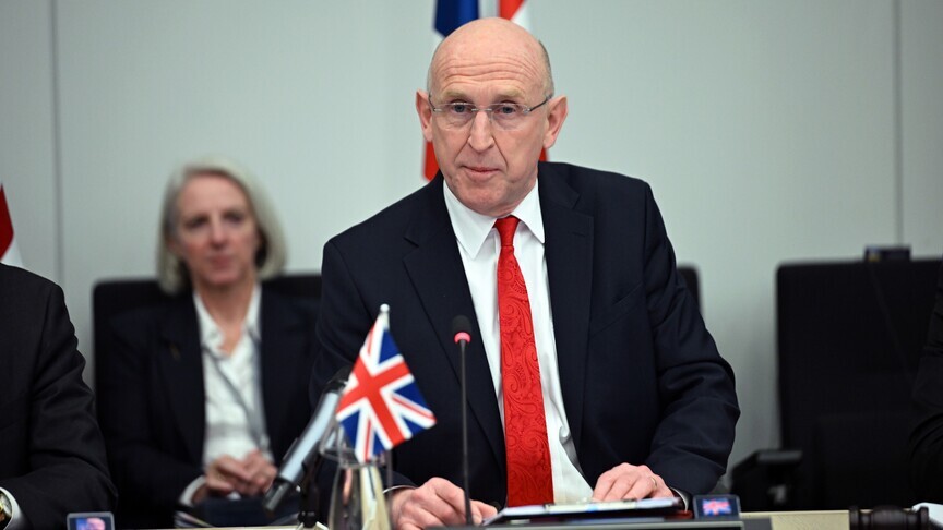 sekretari-i-mbrojtjes:-britania-e-madhe-zbulon-“aktivitet-te-shtuar-rus-ne-atlantik”