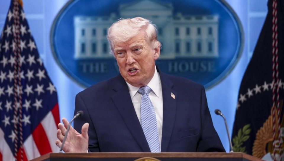 “ata-flasin-ndryshe-ne-negociata-dhe-ndryshe-ne-shtyp”-trump-paralajmeron-perseri:-nese-bisedimet-deshtojne,-pasojat-per-iranin-do-te-jene-shume-te-dhimbshme!