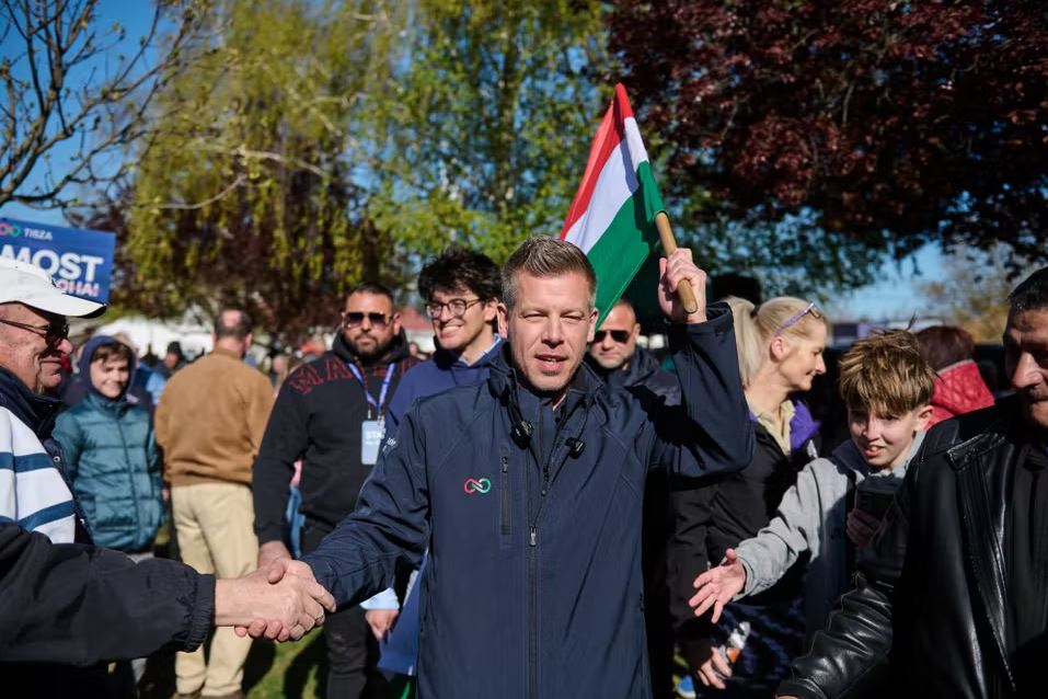 ish-zyrtari-i-orbanit,-peter-magyar-dikur-pjese-e-sistemit,-tani-eshte-njeriu-qe-po-sfidon-kryeministrin-hungarez