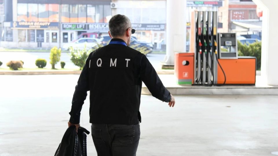 nafta-me-lire-sot-ne-kosove,-renie-e-lehte-e-cmimeve