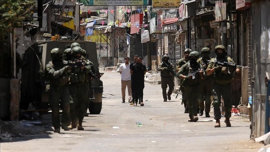 ushtria-izraelite-arreston-30-palestineze-ne-bastisjet-ne-bregun-perendimor