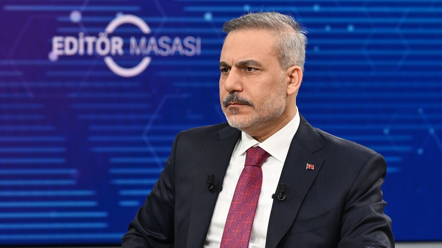 turqia-paralajmeron-kunder-zgjidhjeve-ushtarake-mbi-ngushticen-e-hormuzit,-ben-thirrje-per-qasje-paqesore