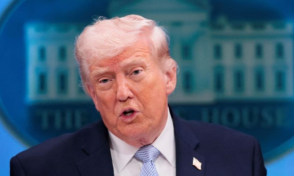 trump-njofton-armepushim-10-ditor-mes-izraelit-dhe-libanit,-synohet-marreveshje-me-e-gjere-paqeje