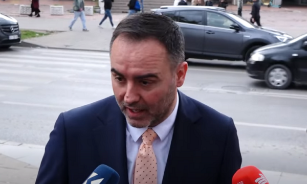 ceshtja-e-presidentit/-glauk-konjufca:-terhiqem-nga-kandidatura-nese-propozohet-nje-emer-jopartiak